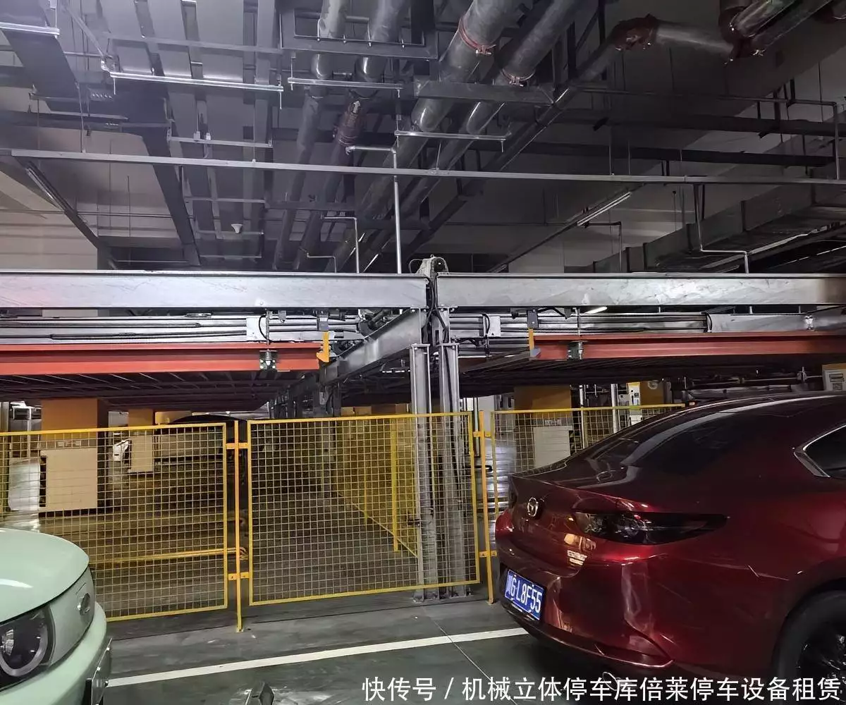 小型移动液压升降平台_机械立体车库结构组成_地下升降横移机械立体车库